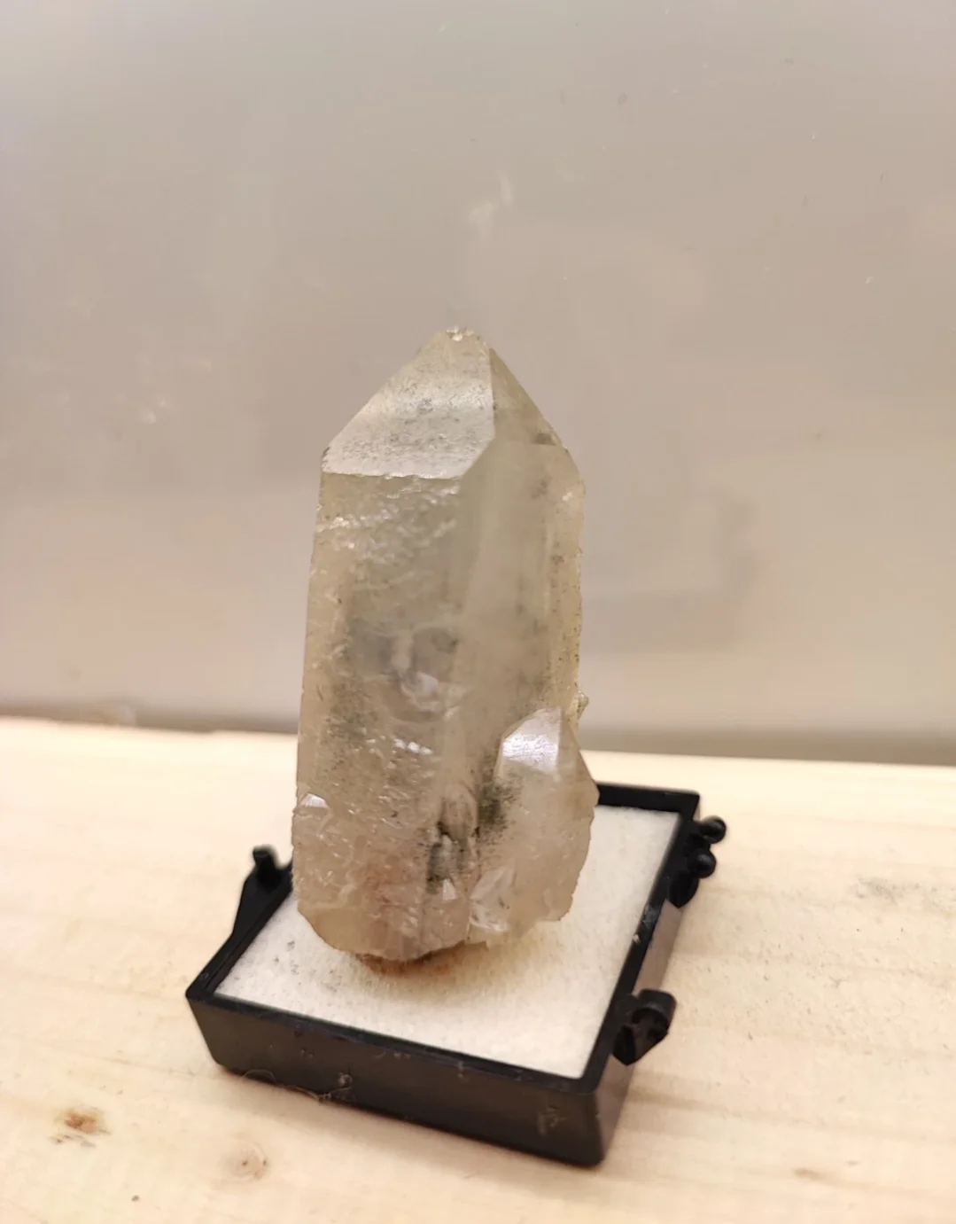 Cristallo Di Quarzo Con Fantasma Verde - Mongolia