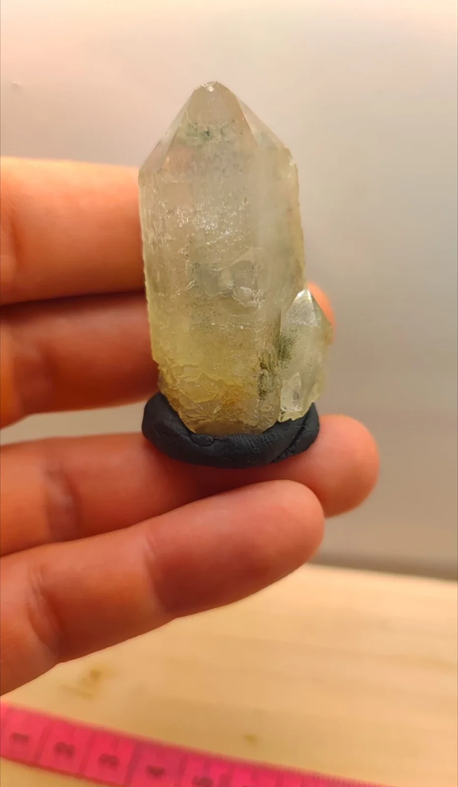 Cristallo Di Quarzo Con Fantasma Verde - Mongolia