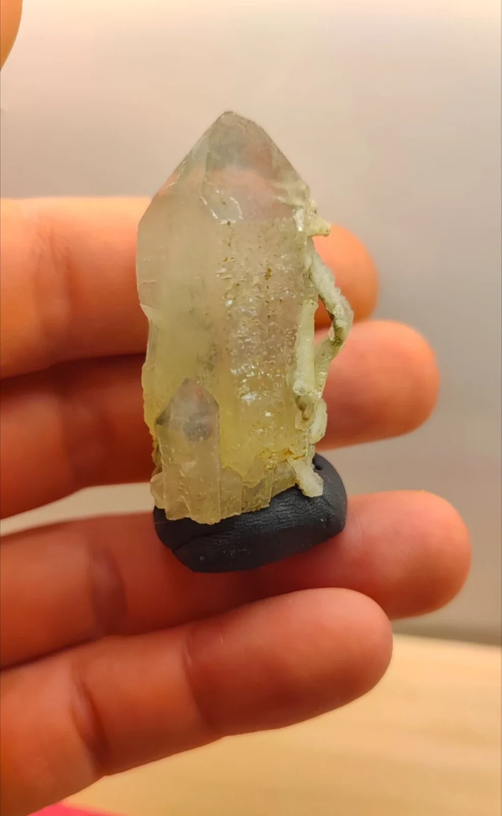 Cristallo Di Quarzo Con Fantasma Verde - Mongolia
