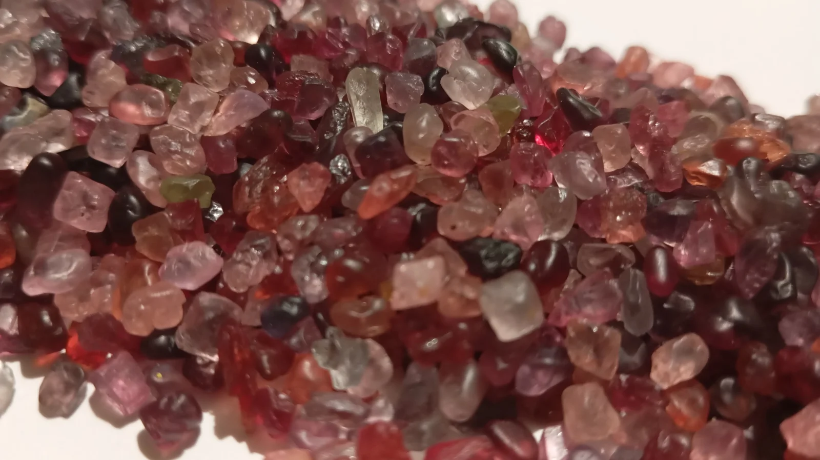 50 carati Spinello naturale dalla Birmania