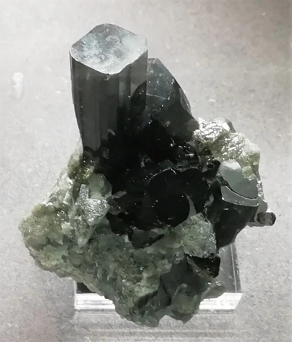 Vesuvianite di Saint-Marcel — foto di un campione reale