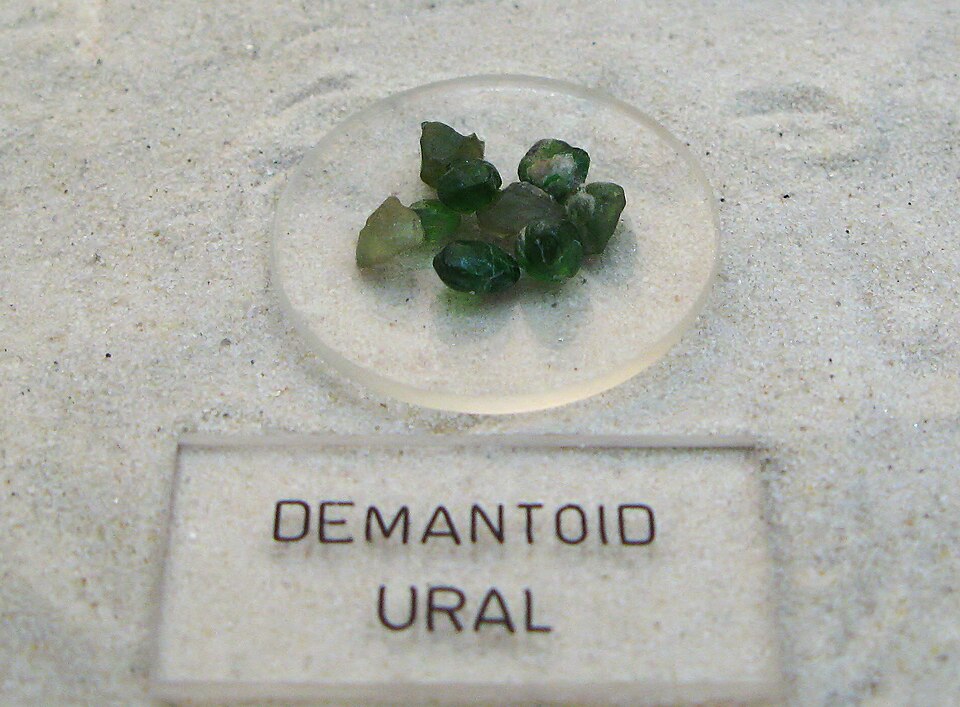 Demantoide