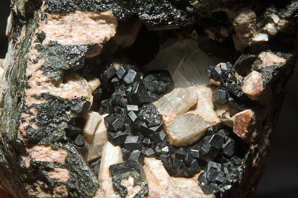 Melanite