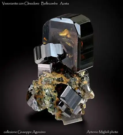 Minerale italiano pregiato da collezione museale