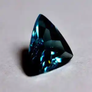 Alla Scoperta della Serendibite: Caratteristiche, Rarità e Quotazioni della Gemma d'Élite dello Sri Lanka